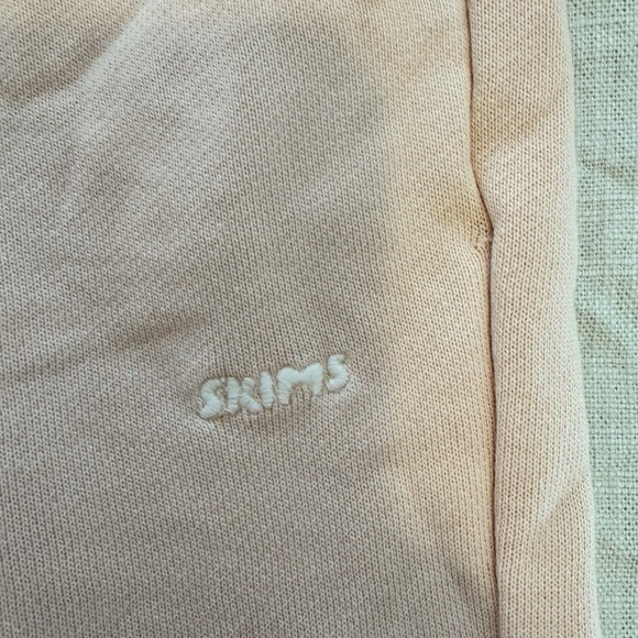 SKIMS French Terry Low Rise Straight Leg Pants Large Peach Creamsicle Lounge NWT - Picture 4 of 9